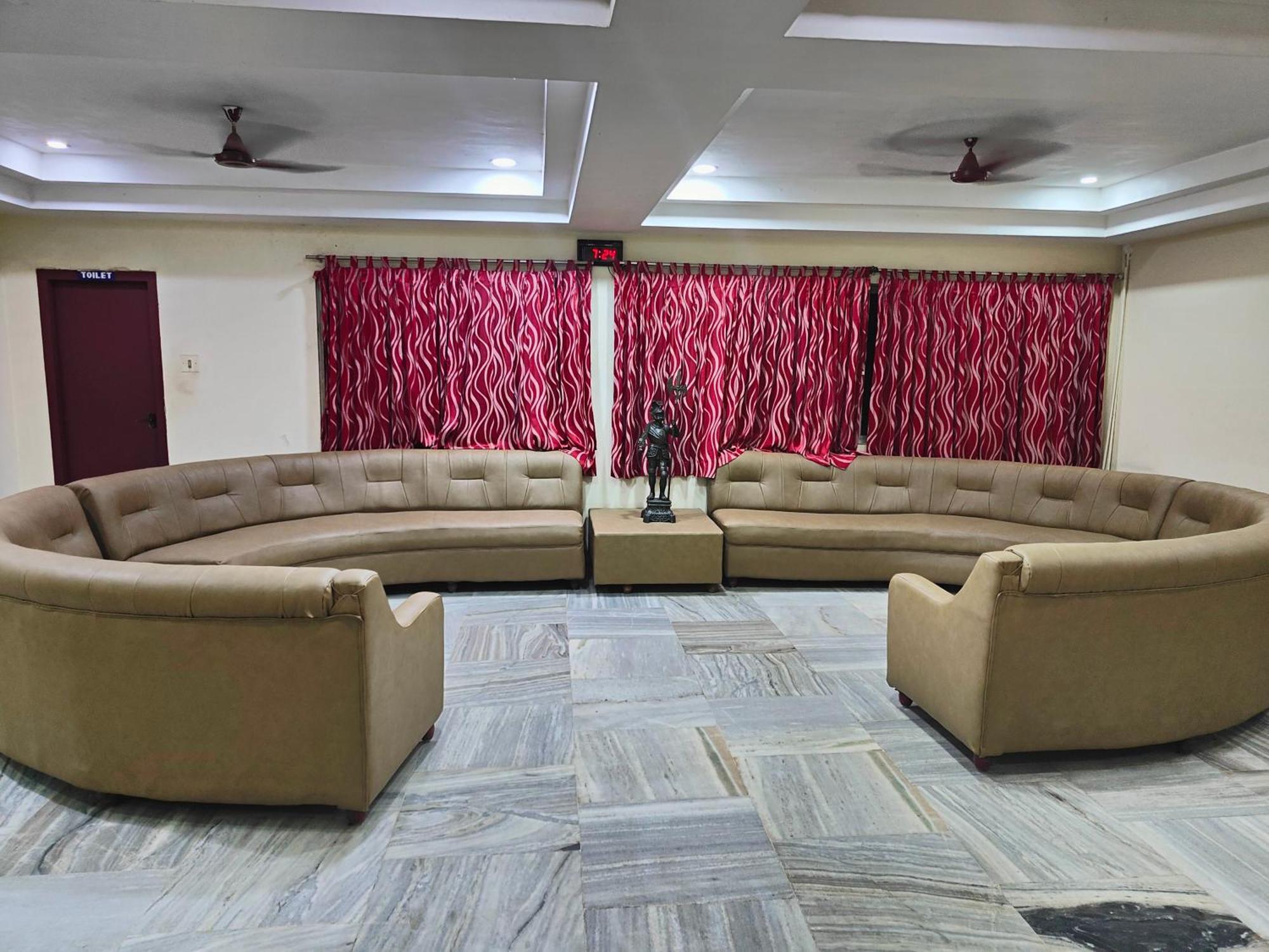 Hotel Geetha International Tuticorin Exterior photo