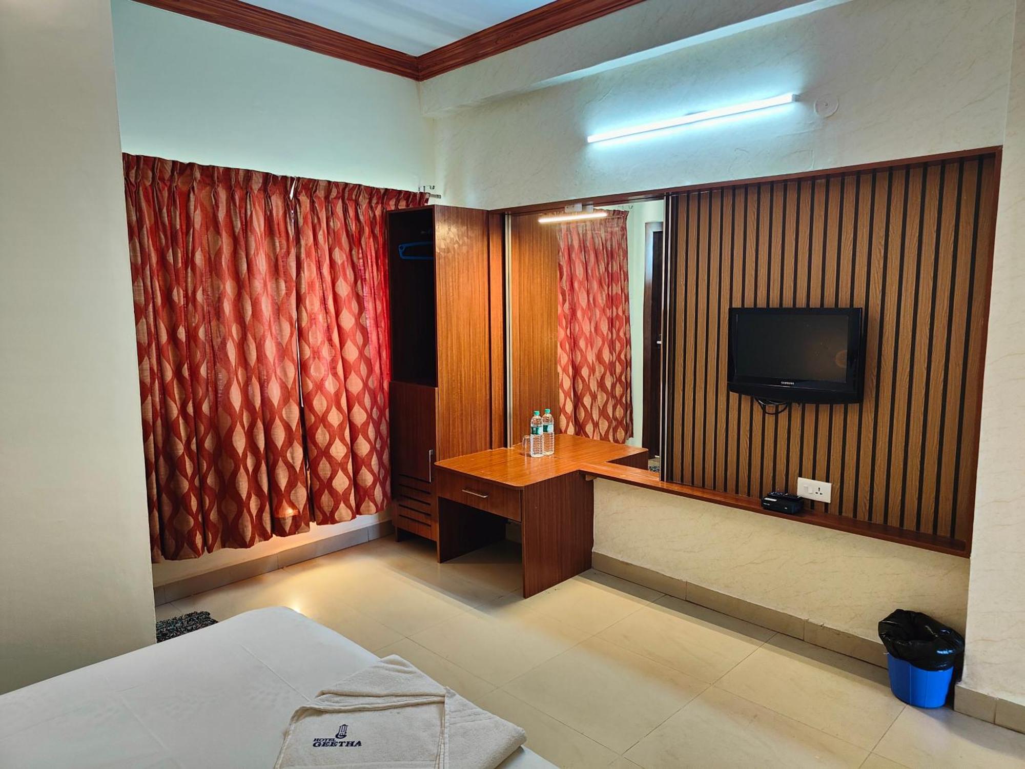 Hotel Geetha International Tuticorin Exterior photo